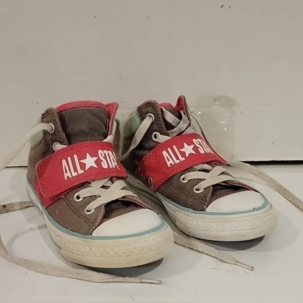 KIDS CONVERSE ALL STAR‎ SNEAKERS (sz 13)